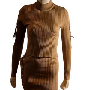 606233...New Look Polyester Pencil Skirt & Long Sleeve Top Set (Junior Sizes)